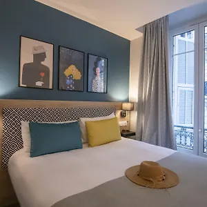 Hotel Bristol