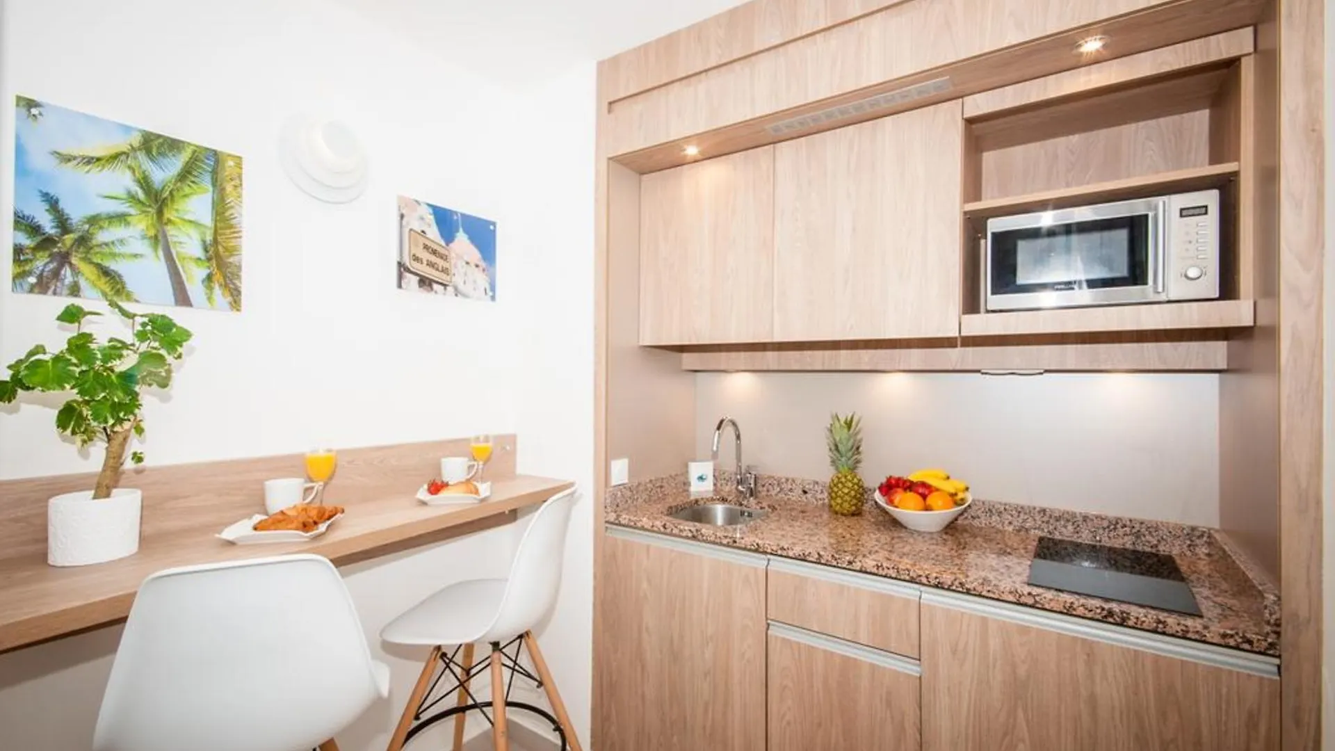 Residhome Nice Promenade מלון דירות